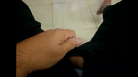 Snapshot of iscrewinutibolt chatting on 01-12-25, 11:28 Carlos online show from 01-12-25, 11:28