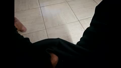 Snapshot of iscrewinutibolt chatting on 02-10-25, 09:36 Carlos online show from 02-10-25, 09:36