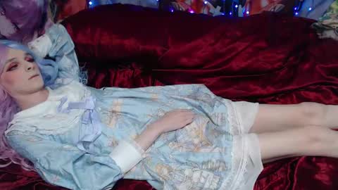 Snapshot of iselestias chatting on 02-14-26, 09:11 Sele online show from 02-14-26, 09:11