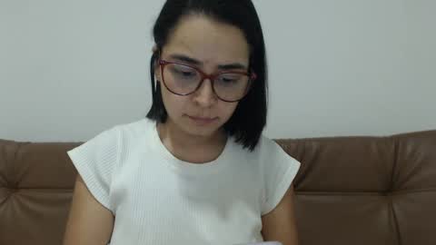 Emma online show from 10-30-25, 03:41