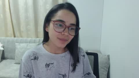 Emma online show from 04-02-26, 04:54