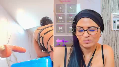 Snapshot of isis_car0lina chatting on 06-08-26, 01:33 Isis car0lina online show from 06-08-26, 01:33