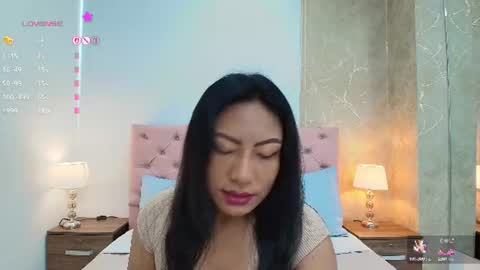 Snapshot of isis_choi chatting on 07-29-26, 07:23 Isis Choi online show from 07-29-26, 07:23