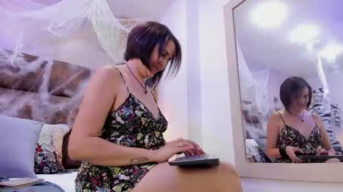 Isis online show from 10-31-25, 11:22