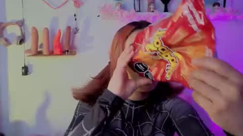 Isisjones18 online show from 10-10-25, 09:19