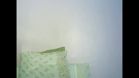 isla_booby online show from 05-19-26, 05:47
