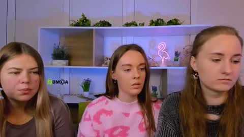 Snapshot of isla_dior chatting on 10-06-25, 08:34 isla_dior online show from 10-06-25, 08:34