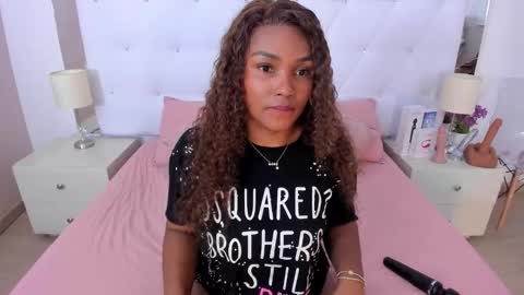 Snapshot of isla_scott chatting on 09-29-25, 11:15 Vanessa online show from 09-29-25, 11:15