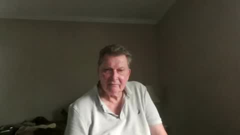 Snapshot of island625103 chatting on 08-03-26, 07:28 island625103 online show from 08-03-26, 07:28