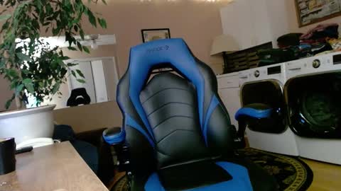 Jim online show from 12-11-24, 07:42