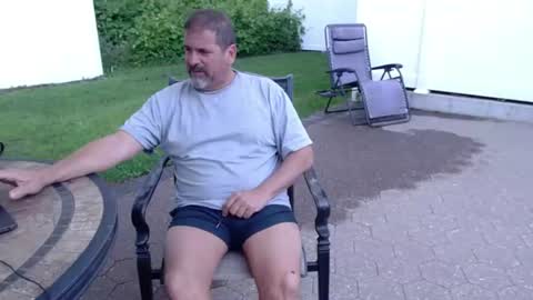 Snapshot of islandguy70 chatting on 06-20-26, 10:18 Jim online show from 06-20-26, 10:18