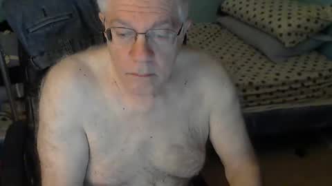 Snapshot of islesman22 chatting on 12-24-24, 11:17 islesman22 online show from 12-24-24, 11:17