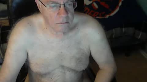 Snapshot of islesman22 chatting on 09-11-25, 09:20 islesman22 online show from 09-11-25, 09:20