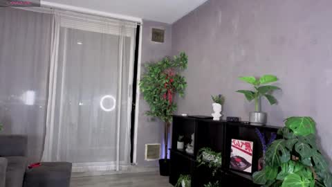 Julyane online show from 04-11-26, 12:37