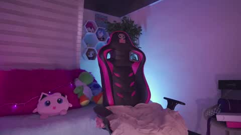 ISSA  online show from 09-08-25, 08:52