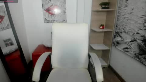 Snapshot of issa_nassar chatting on 05-23-26, 02:54 Issa online show from 05-23-26, 02:54
