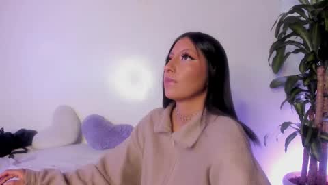 Issa and Neron online show from 11-22-25, 04:06