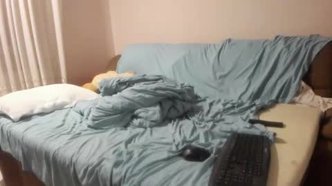 Issabelle online show from 11-21-25, 06:12