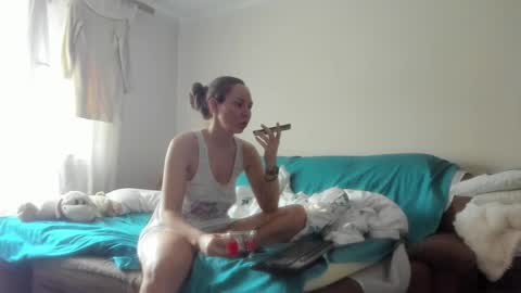 Issabelle online show from 03-24-26, 06:29