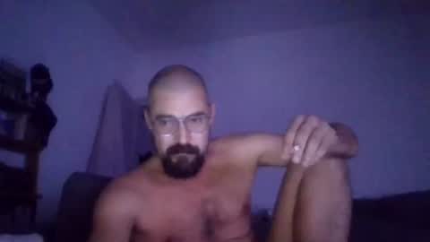 Snapshot of isso7 chatting on 10-17-25, 10:01 isso7 online show from 10-17-25, 10:01