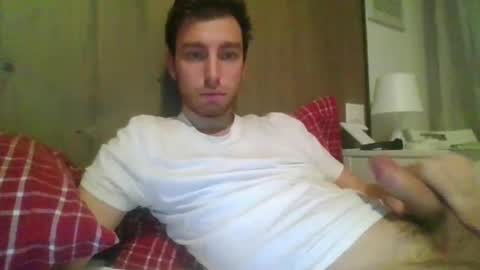 italian_boy_22 online show from 12-08-24, 04:28