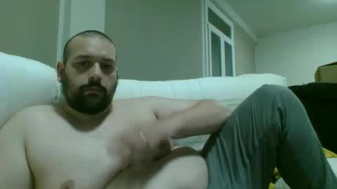Snapshot of italianbigboy932 chatting on 05-19-26, 09:21 italianbigboy932 online show from 05-19-26, 09:21