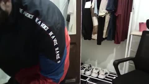 italianboybcn online show from 11-01-25, 10:23