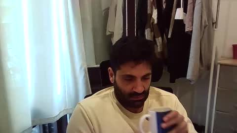 italianboybcn online show from 11-15-25, 07:38