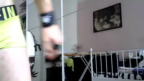 italianmonsterD online show from 09-10-25, 10:04