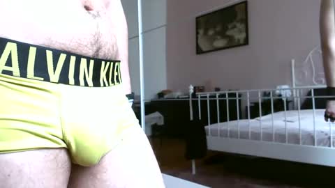 Snapshot of italianmonsterd chatting on 05-12-26, 10:12 italianmonsterD online show from 05-12-26, 10:12