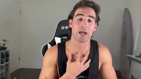 Snapshot of italianstallion336 chatting on 10-02-25, 03:35 italianstallion336 online show from 10-02-25, 03:35