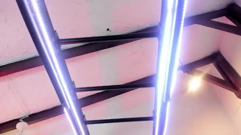 Italo Moore online show from 11-21-25, 11:31