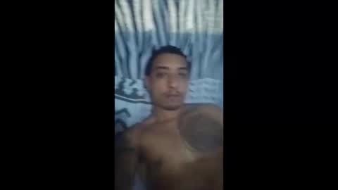 Snapshot of italosantos29 chatting on 05-18-26, 02:12 italosantos29 online show from 05-18-26, 02:12