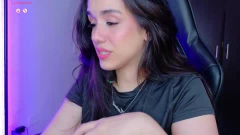 Snapshot of its_bunnyy chatting on 02-10-26, 09:52 K A R I online show from 02-10-26, 09:52