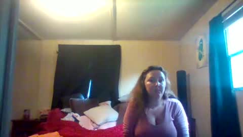 Snapshot of its_kimber chatting on 04-08-26, 01:44 its kimber online show from 04-08-26, 01:44
