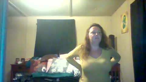 Snapshot of its_kimber chatting on 04-21-26, 01:06 its kimber online show from 04-21-26, 01:06