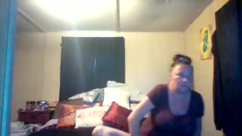 Snapshot of its_kimber chatting on 05-08-26, 02:22 its kimber online show from 05-08-26, 02:22