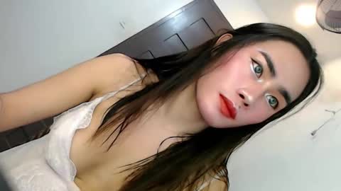its_me_vanesa online show from 11-18-25, 10:09
