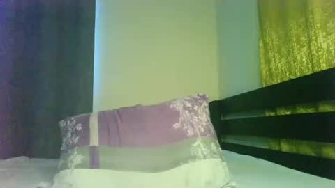 Snapshot of its_natasha chatting on 02-13-25, 05:05 its_natasha online show from 02-13-25, 05:05