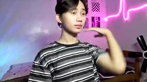 Snapshot of its_saya chatting on 08-02-26, 04:22 its_saya online show from 08-02-26, 04:22