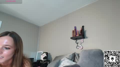 Snapshot of itscocoblaze chatting on 04-28-26, 11:21 CoCo Blaze online show from 04-28-26, 11:21