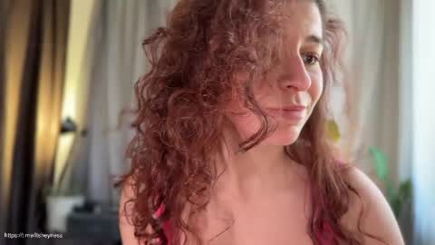 Snapshot of itsheyness chatting on 04-06-26, 07:53 itsheyness online show from 04-06-26, 07:53