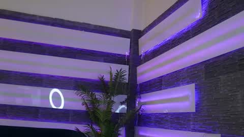 Snapshot of itsivylicious_ chatting on 02-25-26, 09:02 Your Ivy online show from 02-25-26, 09:02