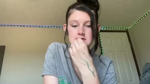 itsKaylaaa online show from 06-08-26, 07:47