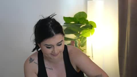 Snapshot of itskendraa chatting on 05-02-26, 11:37 Kendra online show from 05-02-26, 11:37