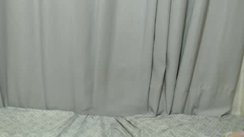 Laynne online show from 10-30-25, 04:58