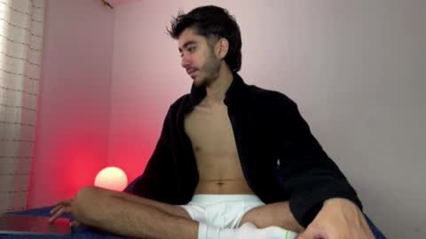 Snapshot of itsmartin_ chatting on 02-16-26, 02:24 itsmartin_ online show from 02-16-26, 02:24