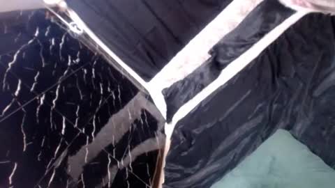 Snapshot of itsme_liza chatting on 11-18-25, 06:45 itsme_liza online show from 11-18-25, 06:45