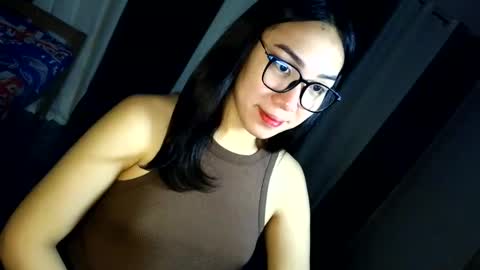 Snapshot of itsmehotqueen chatting on 06-01-26, 01:18 itsmehotqueen online show from 06-01-26, 01:18