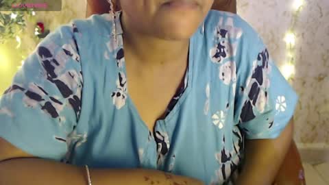 Snapshot of itsmiradesire chatting on 06-06-26, 01:54 Mira online show from 06-06-26, 01:54